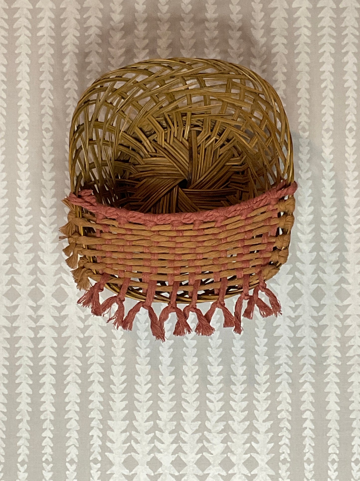 7inch Basket with Macrame weave design