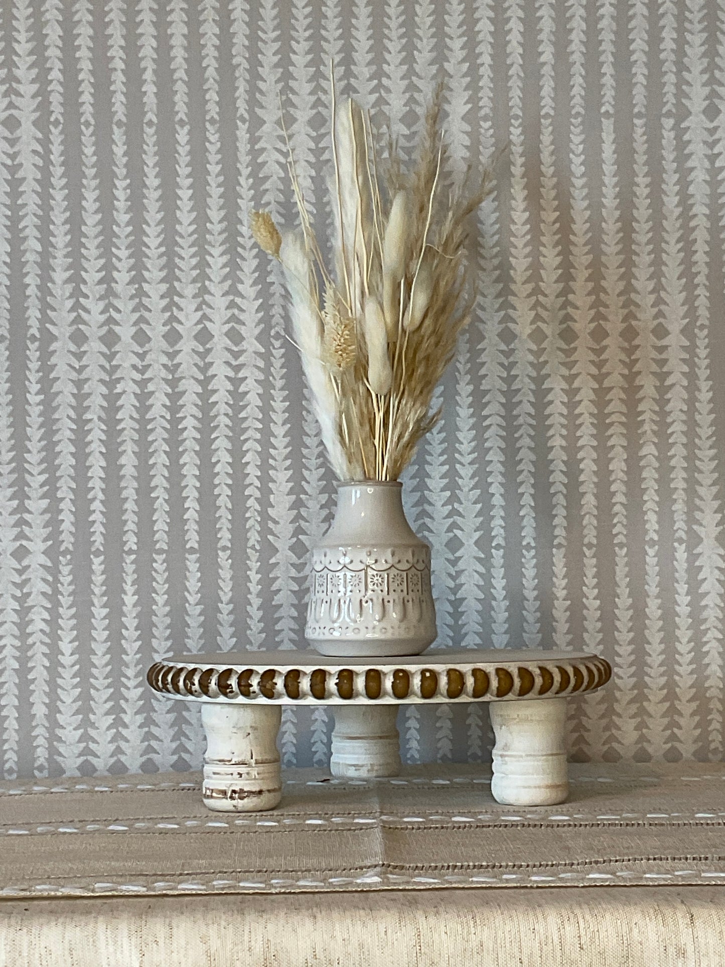 Ceramic Vases with Natural Pampas