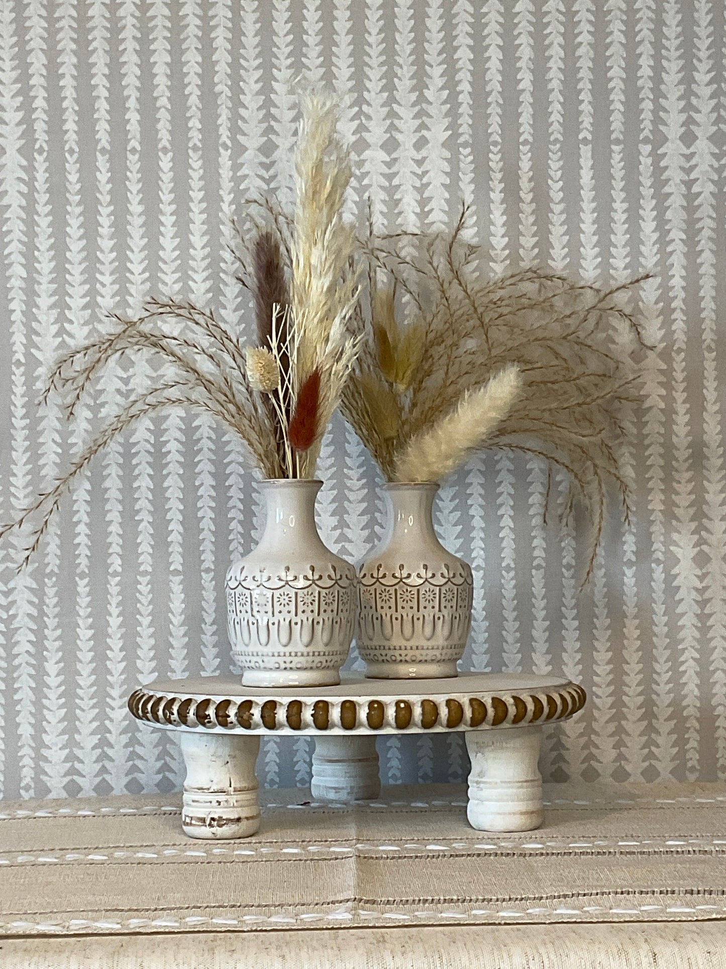 Ceramic Vases with Natural Pampas