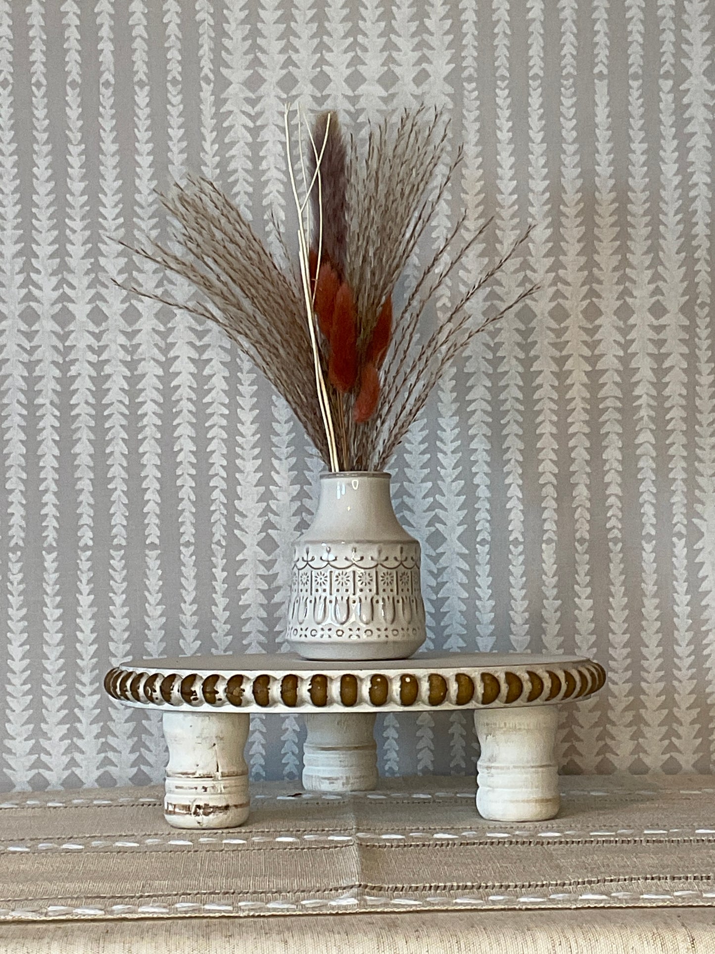 Ceramic Vases with Natural Pampas