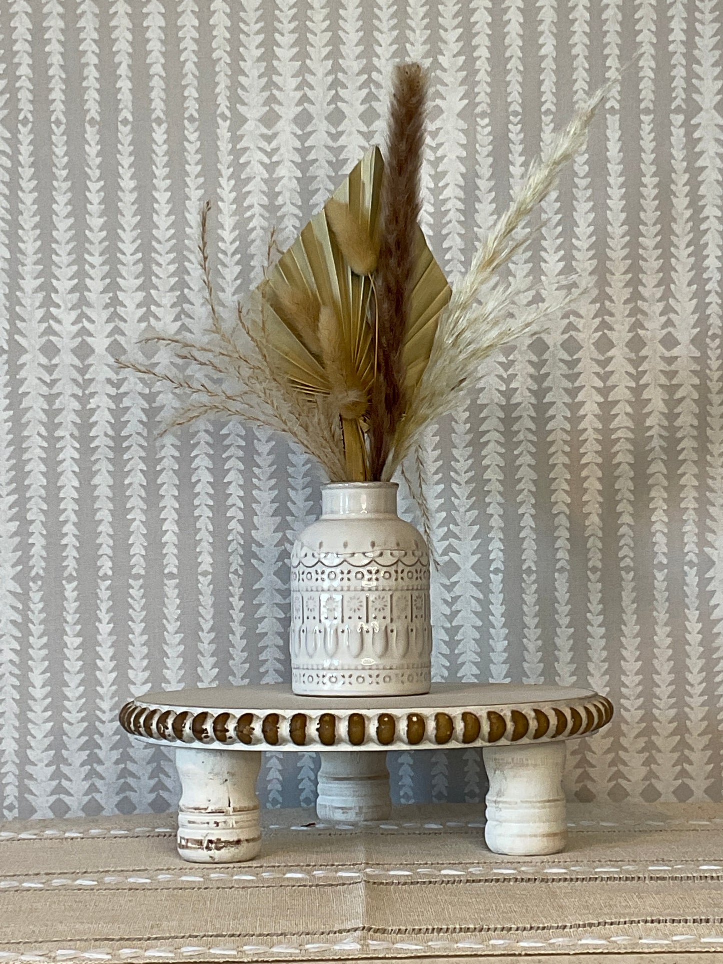 Ceramic Vases with Natural Pampas