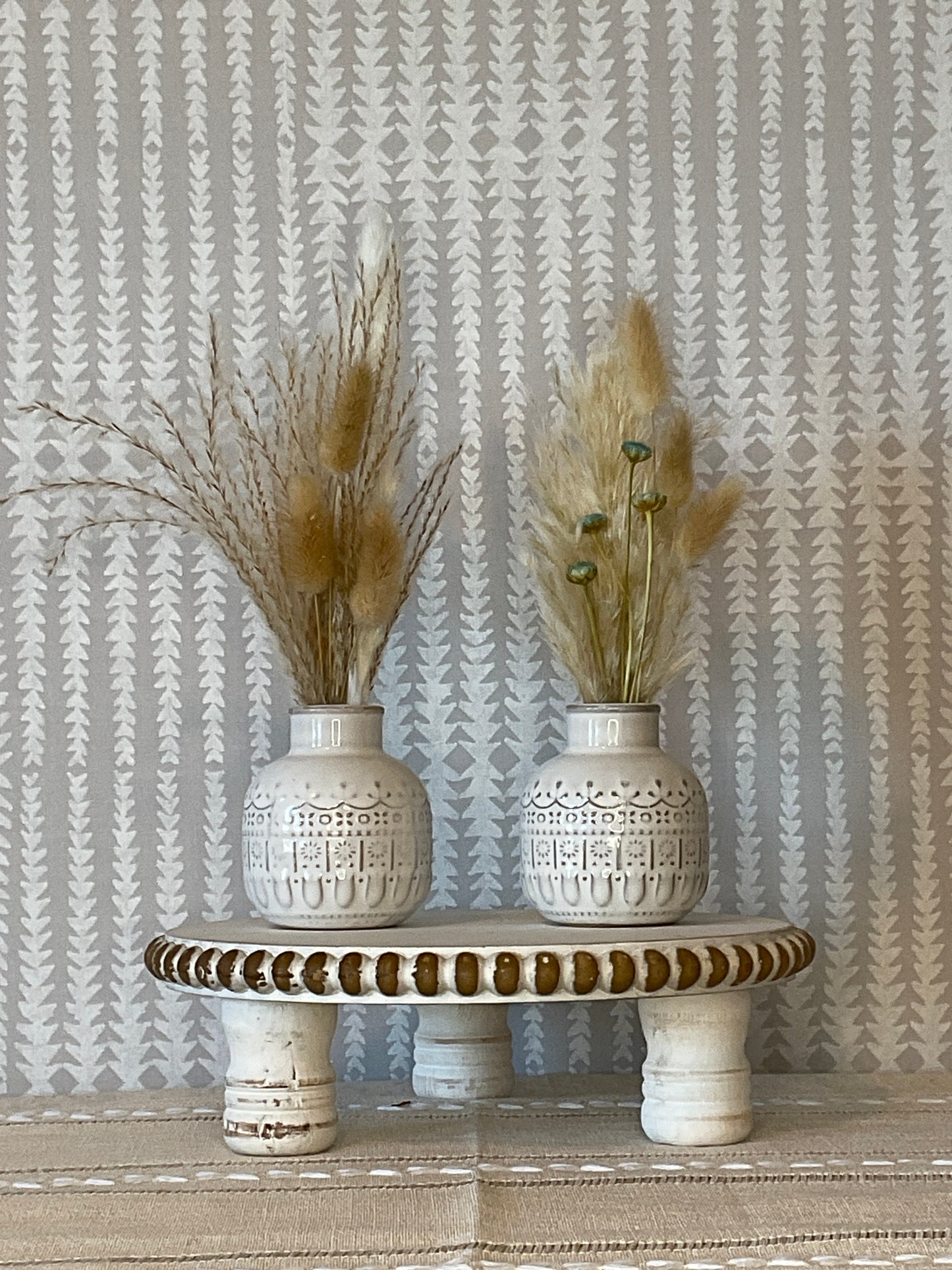 Ceramic Vases with Natural Pampas