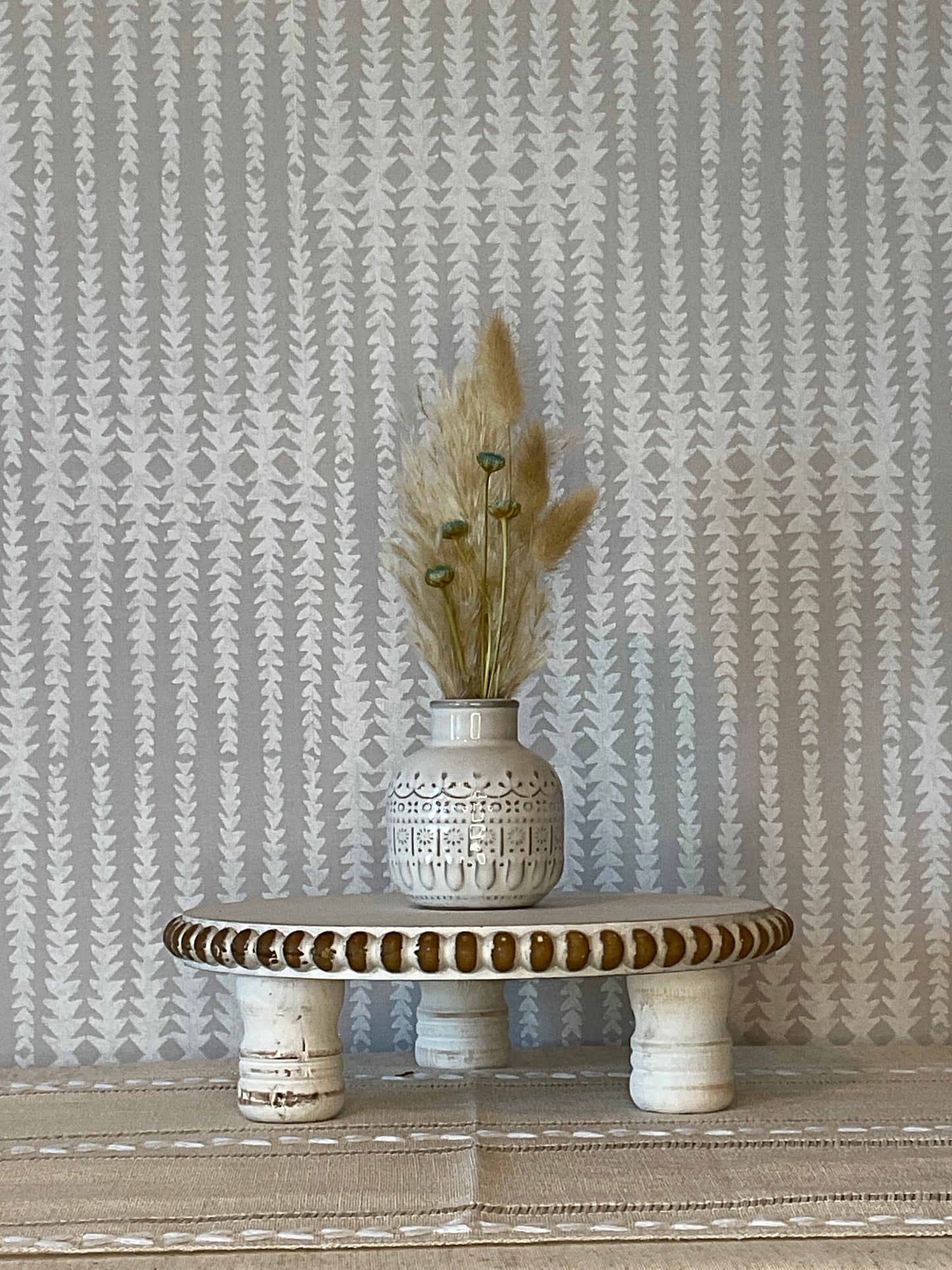 Ceramic Vases with Natural Pampas