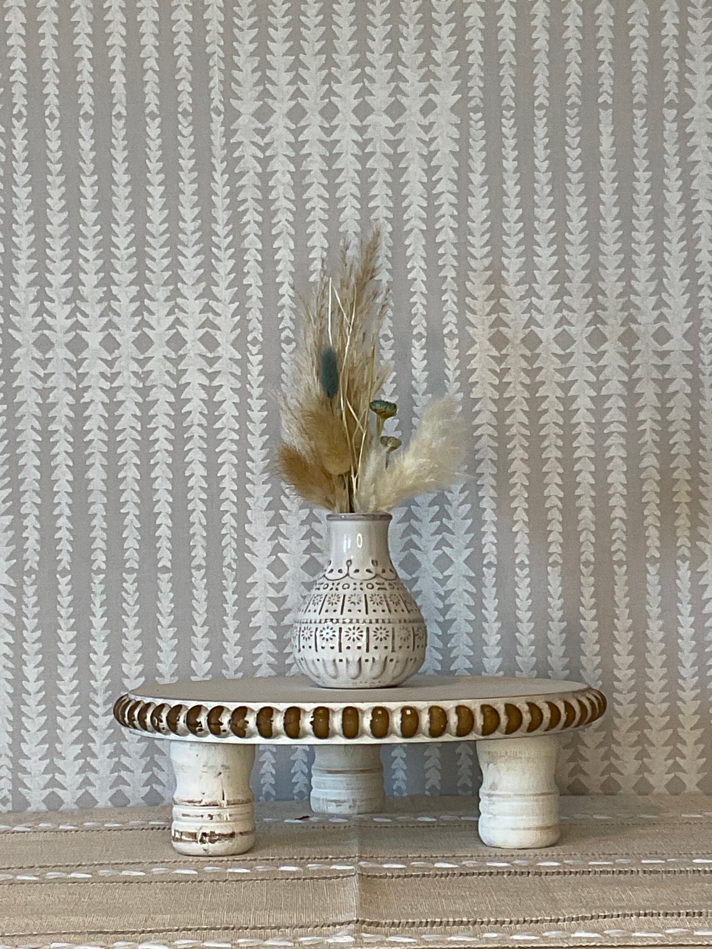 Ceramic Vases with Natural Pampas