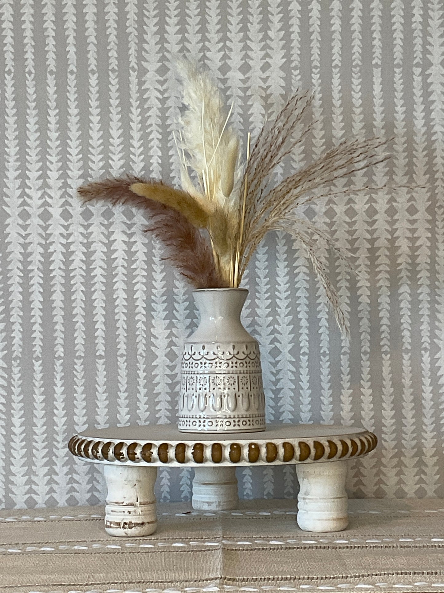 Ceramic Vases with Natural Pampas