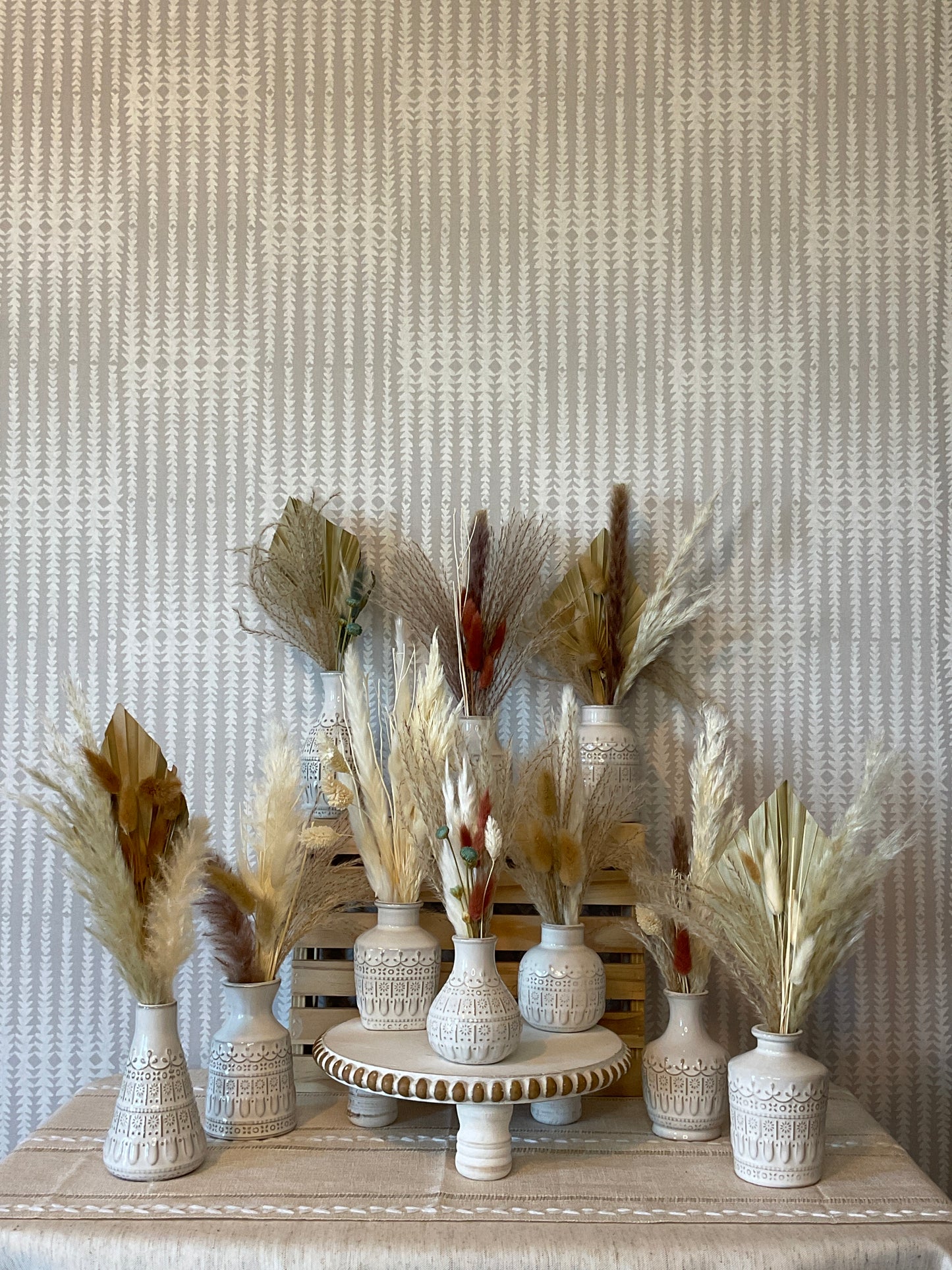 Ceramic Vases with Natural Pampas